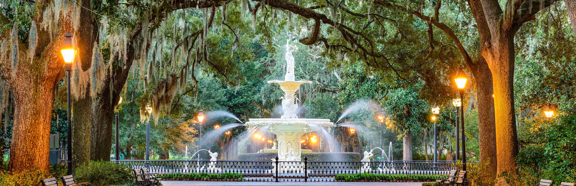 A Stroll through the Heart of Savannah’s Historical District
